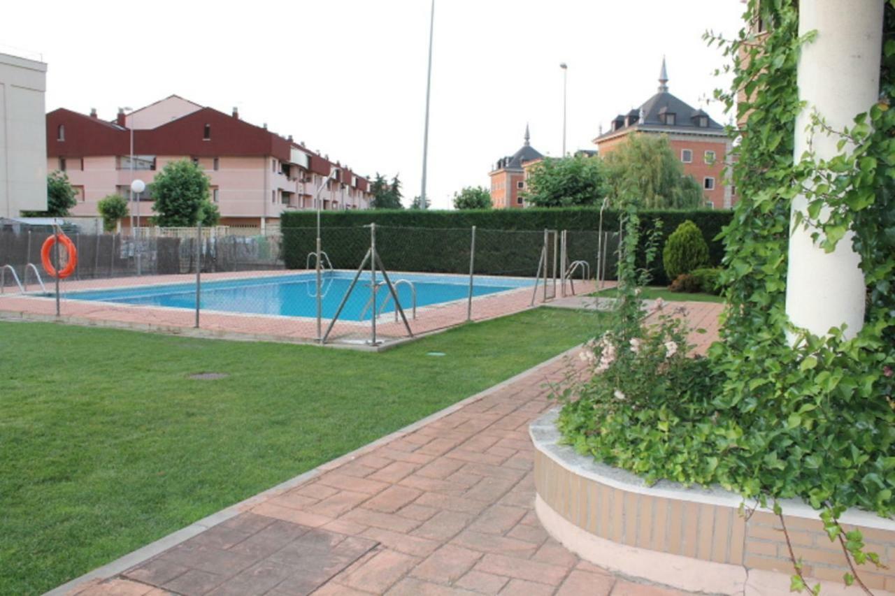 Appartamento Alameda del Tormes Santa Marta de Tormes Esterno foto